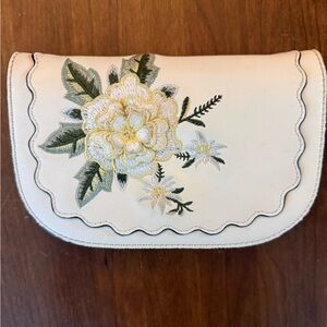 Floral Embroidered Cream Clutch